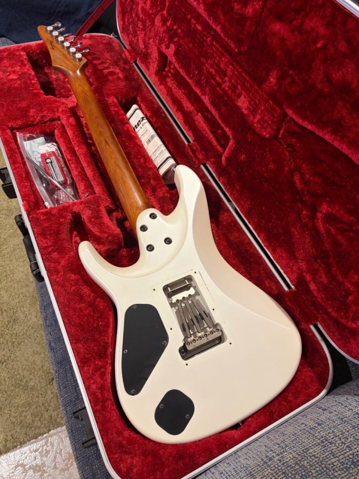 Ibanez AZ2402 Prestige White