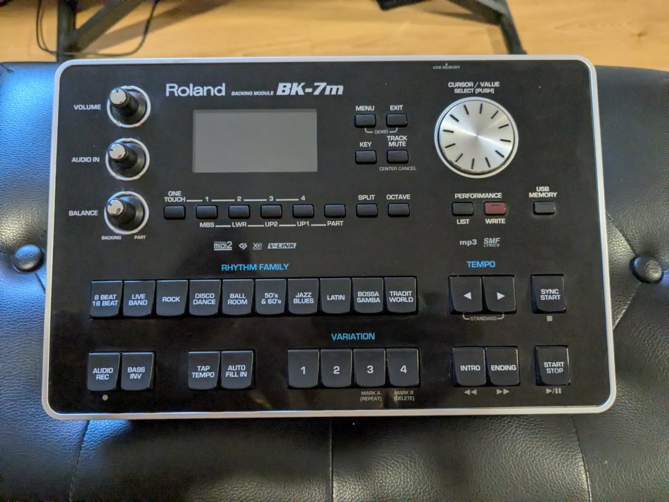 Roland BK7m y pedalera FC7