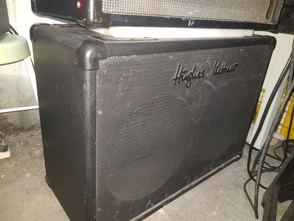 Pantalla Hughes and Kettenr H&K 2x12 Celestion V30