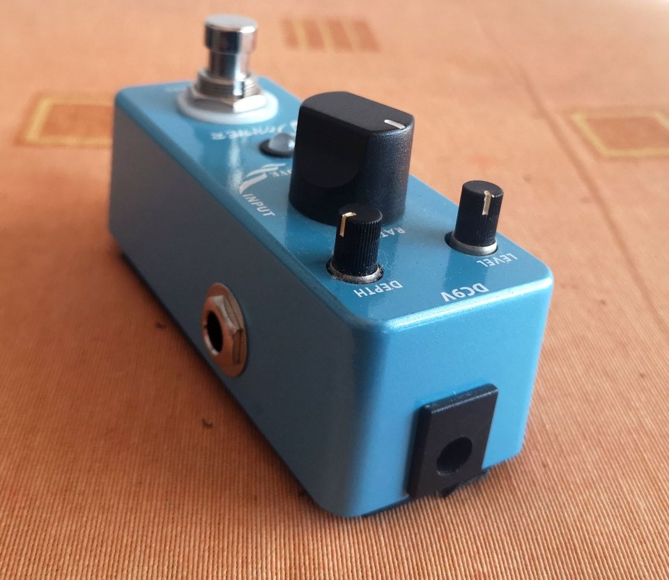 Pedal chorus Donner Tutti Love