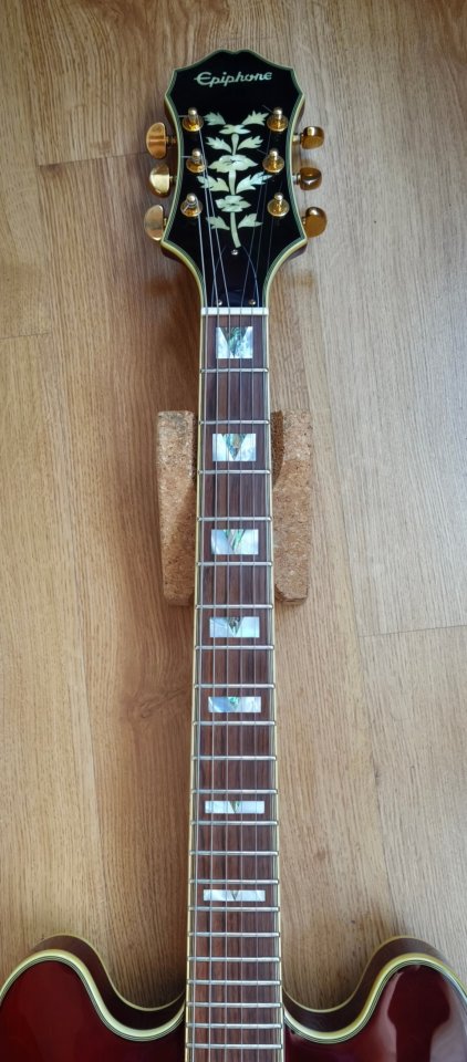 Epiphone Sheraton II Pro Wine Red. Espectacular, nueva. de segunda mano · Foto 4 de 10 · Badajoz · 525 €