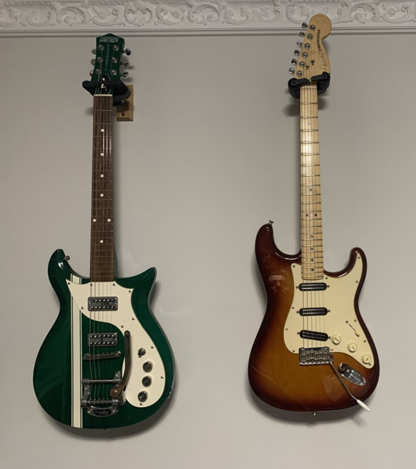 Oferta Cyber Week: Fender Stratocaster Joe Barden + Gretsch CVT TV Jones