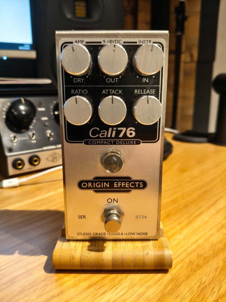 Compresor Cali76 Compact Deluxe de segunda mano · Foto 1 de 3 · Asturias · 270 €