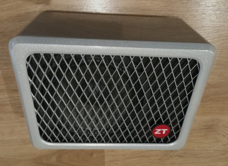 ZT Lunchbox Cabinet LBC pantalla de segunda mano · Foto 1 de 5 · Barcelona · 90 €
