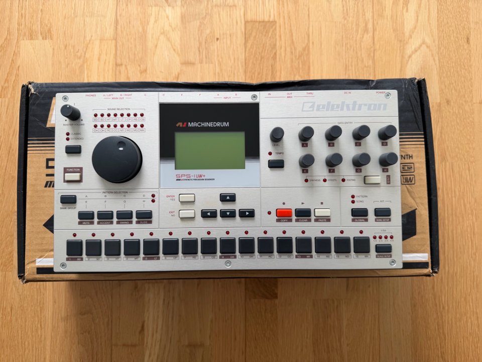 Elektron Machinedrum SPS-1UW+ MKII — Versión +Drive, mint, con caja, sin humos de segunda mano · Foto 1 de 6 · Araba · 2750 €