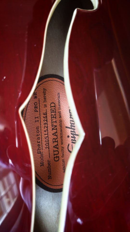 Epiphone Sheraton II Pro Wine Red. Espectacular, nueva. de segunda mano · Foto 10 de 10 · Badajoz · 525 €