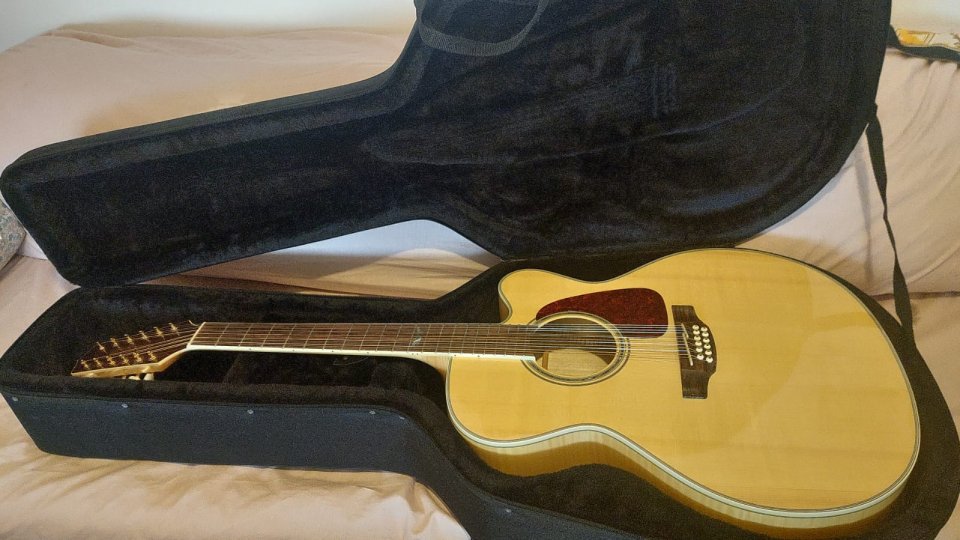 Guitarra Takamine GJ72CE -12