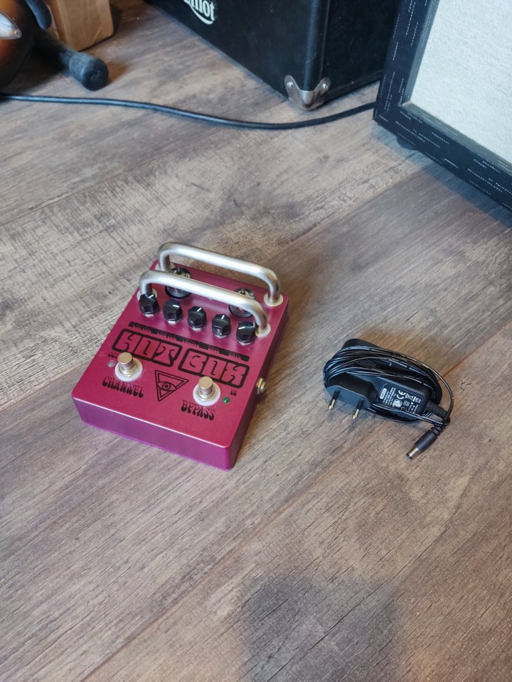 Copia Matchles Hot Box previo a válvulas de segunda mano · Foto 2 de 3 · Madrid · 110 €