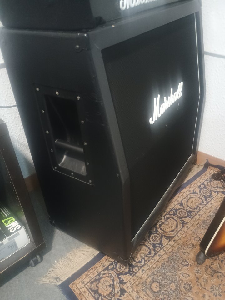 Pantalla 4x12 Harley Benton de segunda mano · Foto 3 de 5 · Barcelona · 100 €