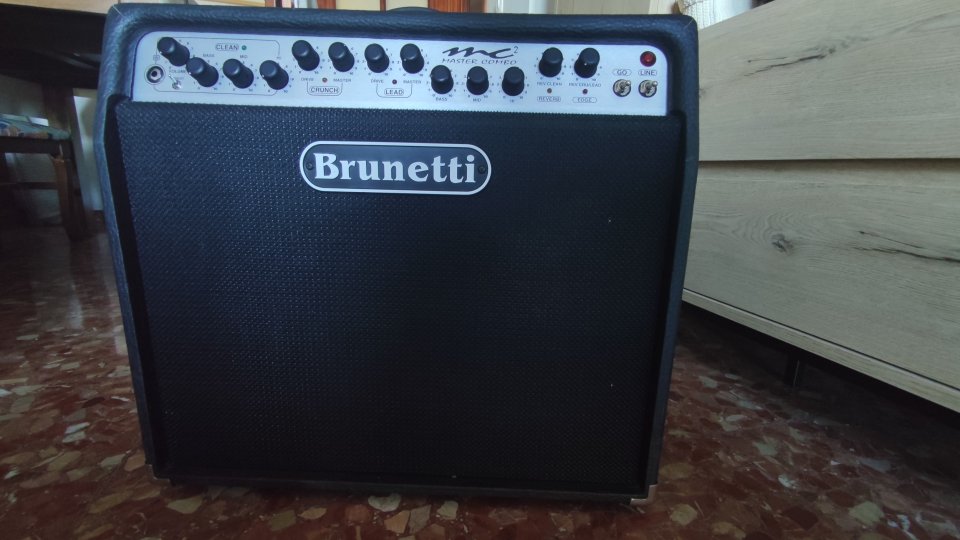 Brunetti MC2 -PARA REPARAR de segunda mano · Foto 1 de 2 · Badajoz · 240 €