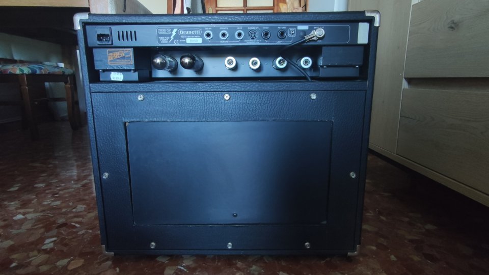 Brunetti MC2 -PARA REPARAR de segunda mano · Foto 2 de 2 · Badajoz · 240 €