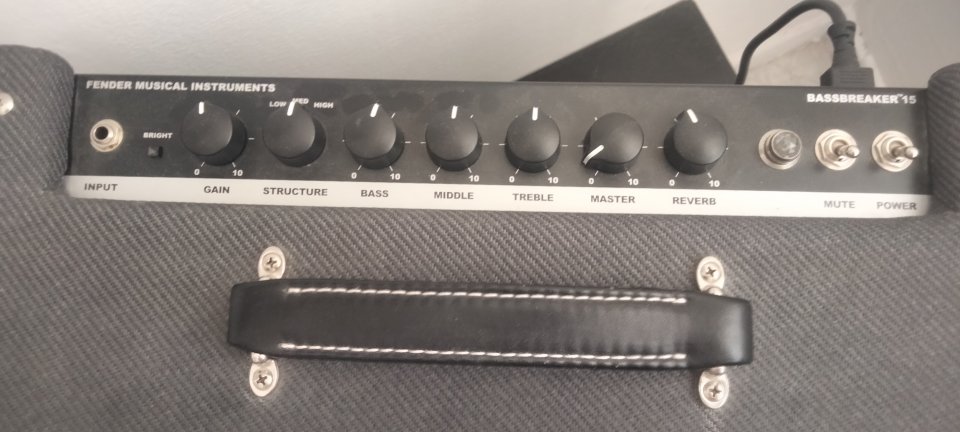 Conjunto Gibson SG Standard USA 2007 + Fender Bassbreaker 15w válvulas de segunda mano · Foto 5 de 6 · Madrid · 1550 €