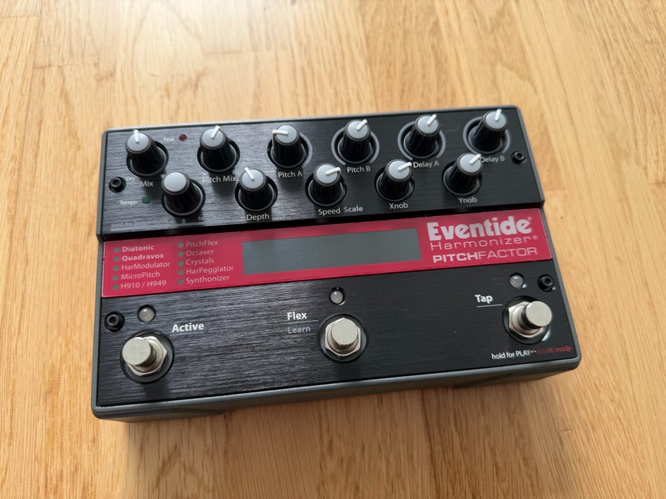 Eventide Pitchfactor - Pedal harmonizer/pitch, con caja de segunda mano · Foto 1 de 3 · Araba · 320 €