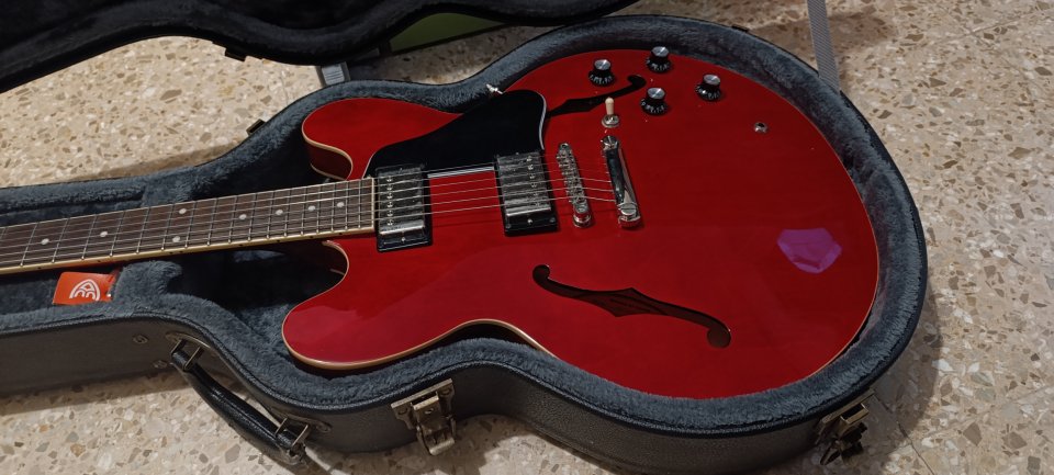 Epiphone ES335