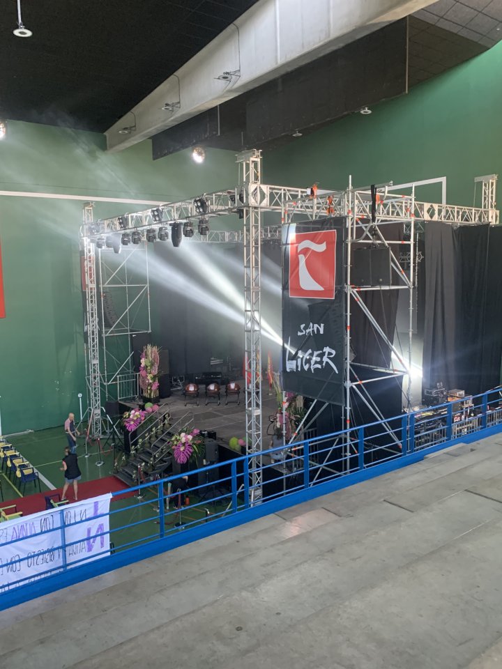 Estructura ground support de 52 x  52 , 4 TN