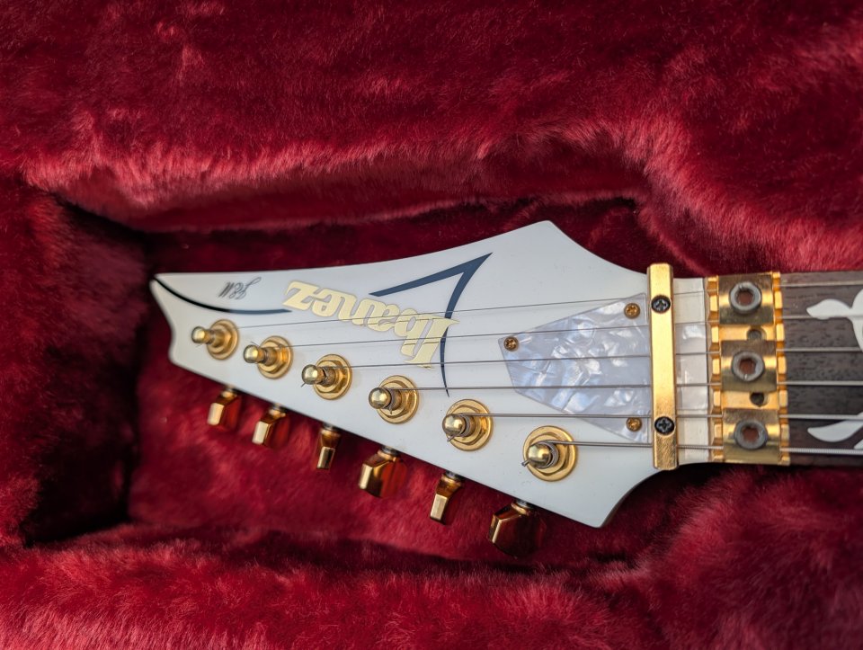 Ibanez JEM7V-WH 2007 Team J.Craft Japan de segunda mano · Foto 4 de 10 · A Coruña · 2200 €