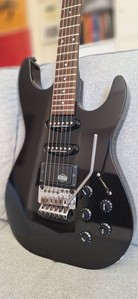 Shadow SH2 - Superstrat HSS con Floyd Rose - Made in Germany años 90 de segunda mano · Foto 1 de 8 · Madrid · 300 €