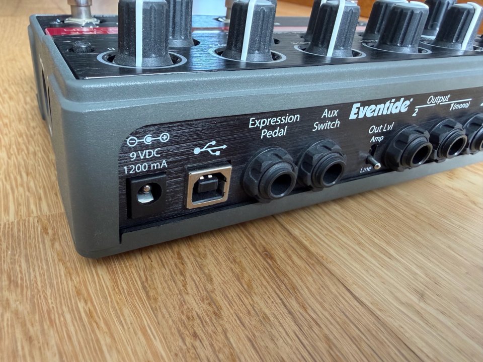 Eventide Pitchfactor - Pedal harmonizer/pitch, con caja de segunda mano · Foto 3 de 3 · Araba · 320 €