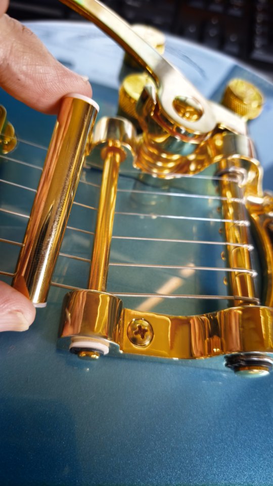 Gretsch Electromatic Pristine Jet Mako Ltd Edition. Impresionante, nueva. de segunda mano · Foto 9 de 10 · Badajoz · 525 €