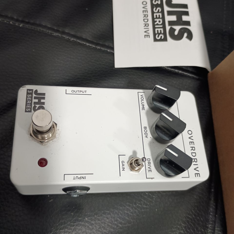 Pedal Overdrive JHS 3 de segunda mano · Foto 3 de 4 · Málaga · 80 €