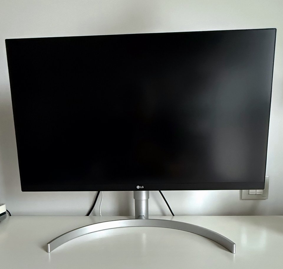 Monitor LG 27UL850-W