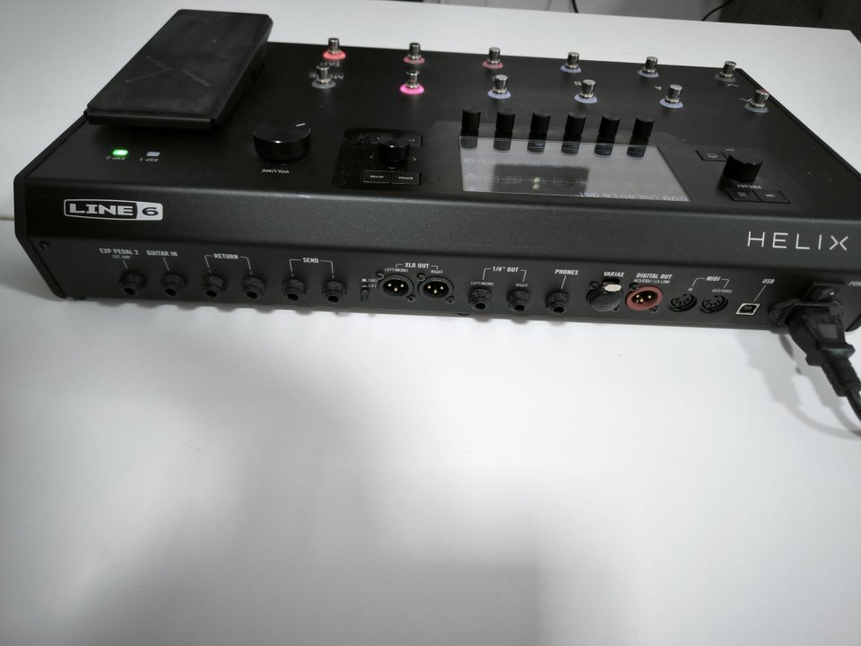 Line 6 Helix LT de segunda mano · Foto 2 de 4 · Barcelona · 525 €