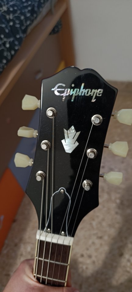 Epiphone ES335