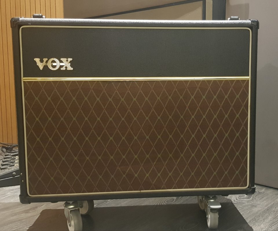 Amplificador de Guitarra VOX AC30 CC2
