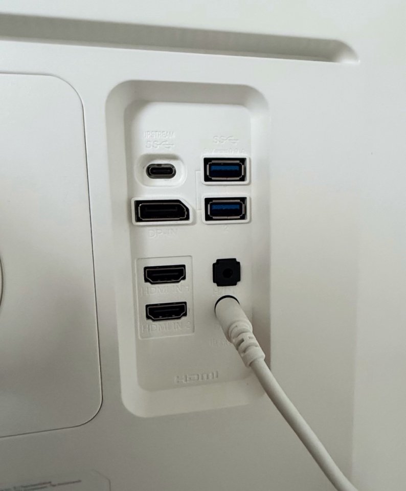 Monitor LG 27UL850-W