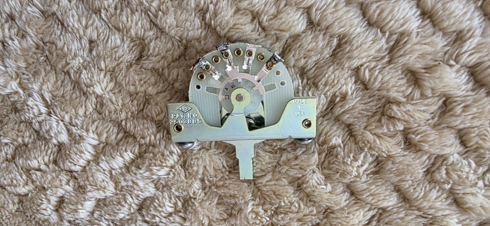 Selector CRL Telecaster/ Strat + Perillas + Muelles caucho de segunda mano · Foto 1 de 6 · Asturias · 25 €
