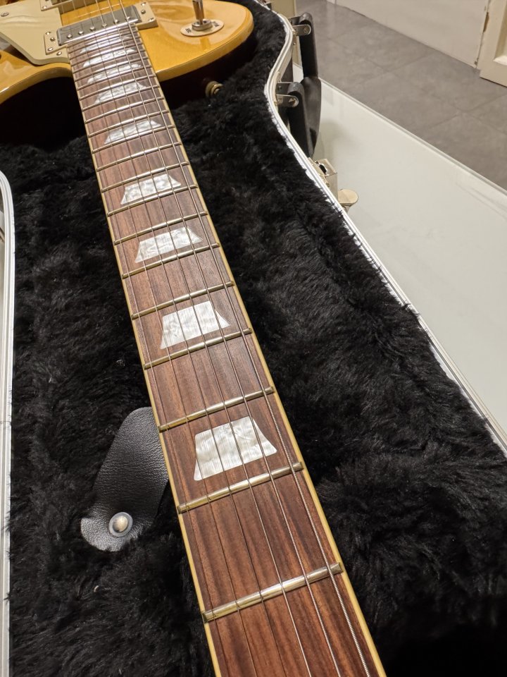 Epiphone Les Paul Standard Gold Top de segunda mano · Foto 3 de 8 · Madrid · 1150 €