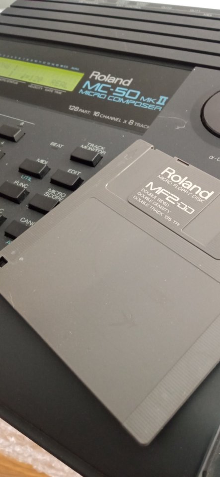 Secuenciador Roland MC50 mk2 de segunda mano · Foto 2 de 3 · Madrid · 90 €