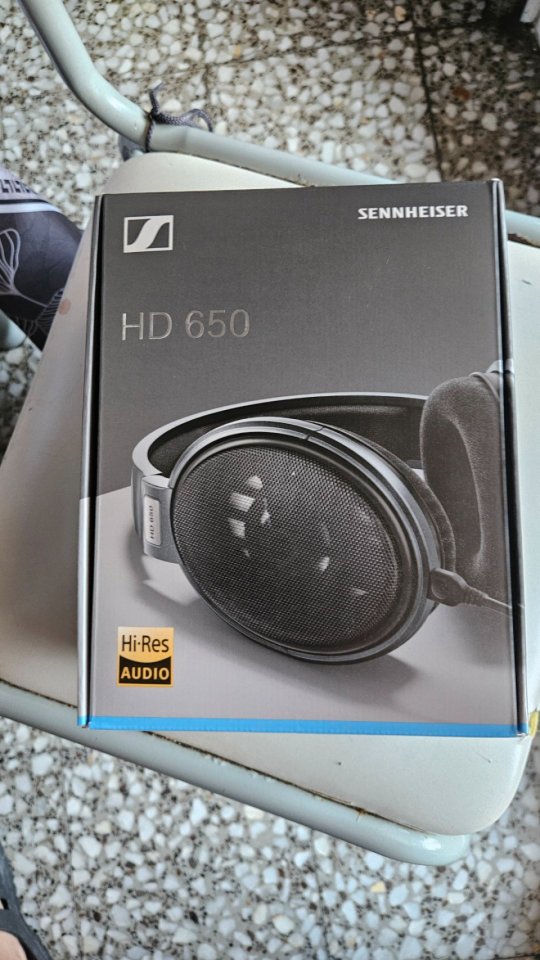 Auriculares Sennheiser 650 HD incluye Caja y Cable de segunda mano · Foto 2 de 7 · La Rioja · 300 €