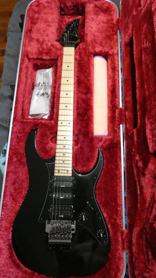 Guitarra Ibanez R550 BK