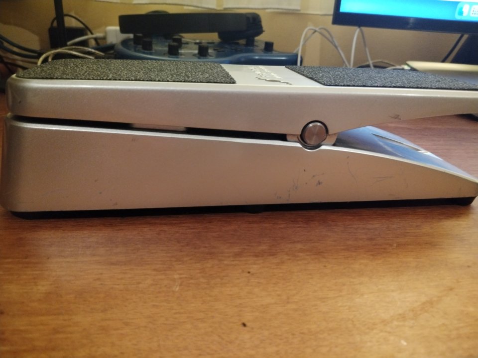 Fractal Audio EV-1 de segunda mano · Foto 4 de 8 · Sevilla · 120 €