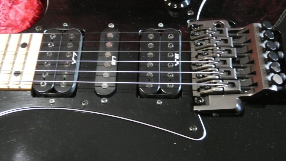 Guitarra Ibanez R550 BK