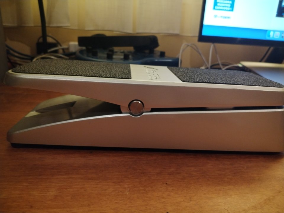 Fractal Audio EV-1 de segunda mano · Foto 5 de 8 · Sevilla · 120 €