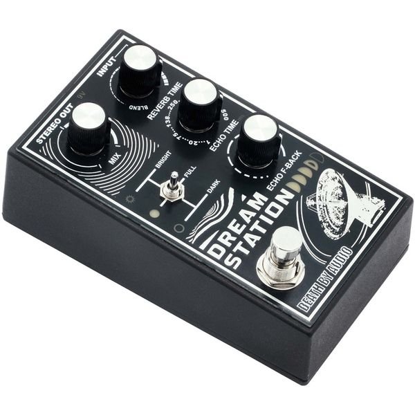 Death by Audio Dream Station de segunda mano · Foto 1 de 3 · Barcelona · 240 €