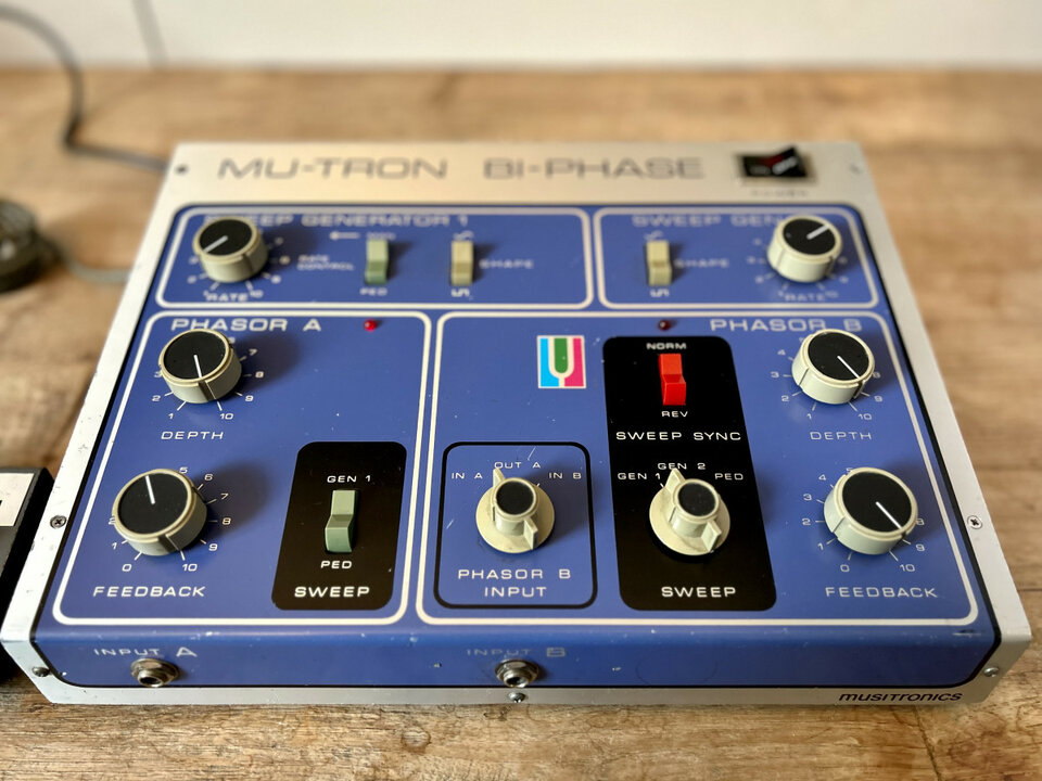 Mutron Biphase