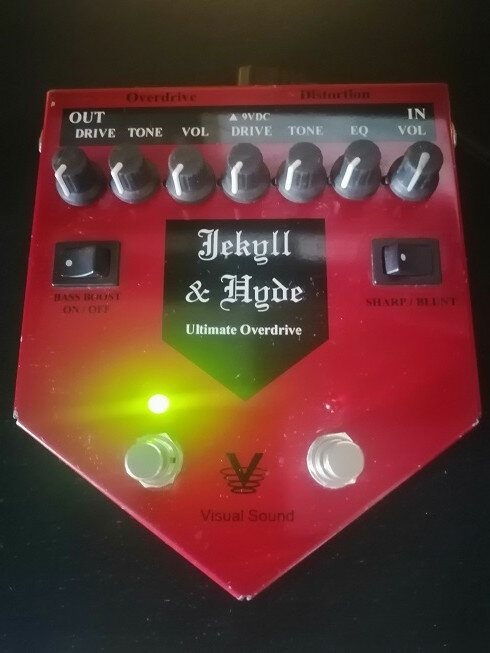 Pasen y vean .Limpieza de trastero .Pedales y  previo para reparacion