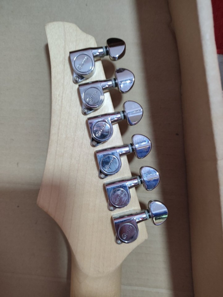 Guitarra eléctrica Crafter Junior stratocaster nueva