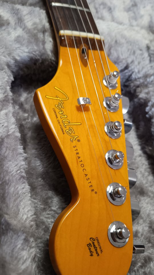 Fender American Professional II Stratocaster Anniversary 2TS RW de segunda mano · Foto 7 de 9 · Murcia · 1650 €