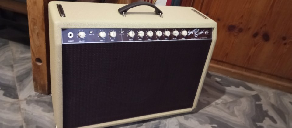 Fender Supersonic 22 de segunda mano · Foto 1 de 3 · Illes Balears · 1200 €