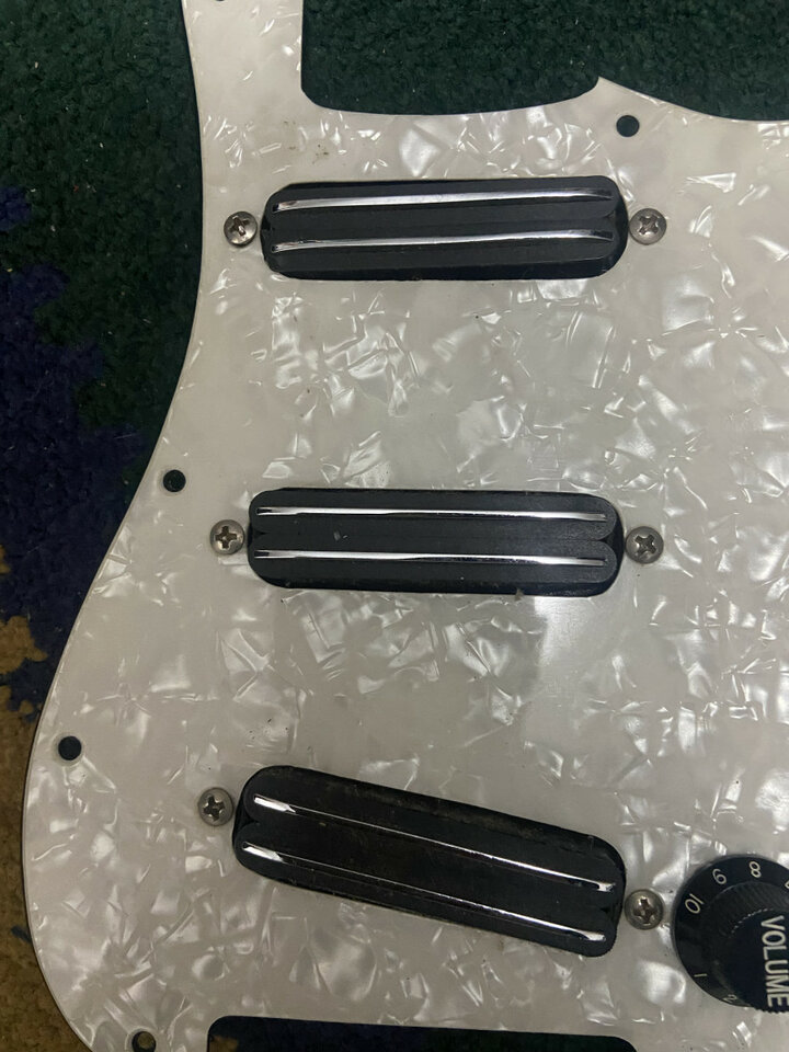 Pickguard stratocaster completo