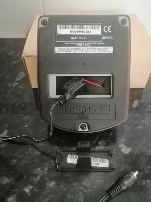 Pasen y vean .Limpieza de trastero .Pedales y  previo para reparacion