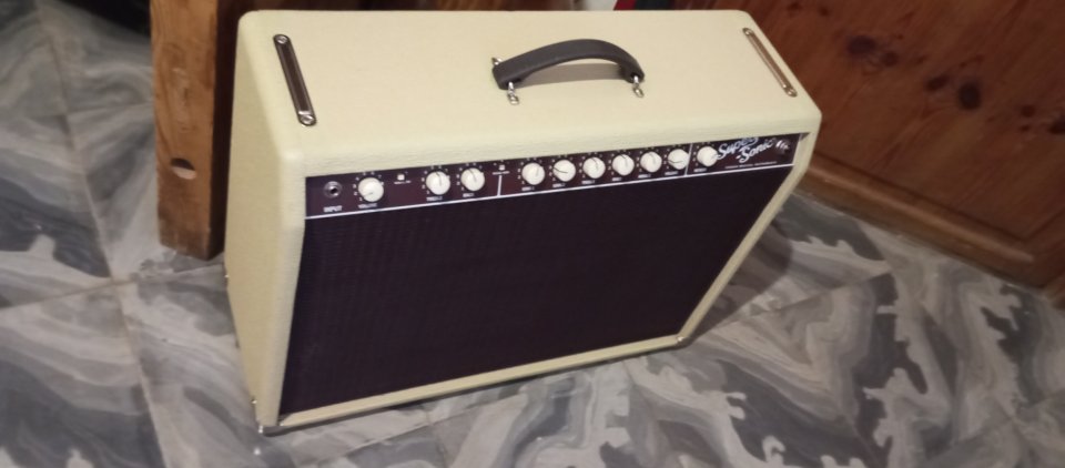 Fender Supersonic 22 de segunda mano · Foto 2 de 3 · Illes Balears · 1200 €