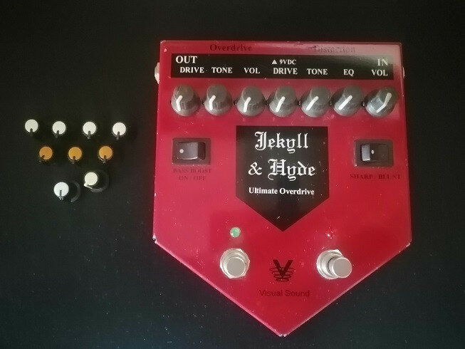 Pasen y vean .Limpieza de trastero .Pedales y  previo para reparacion