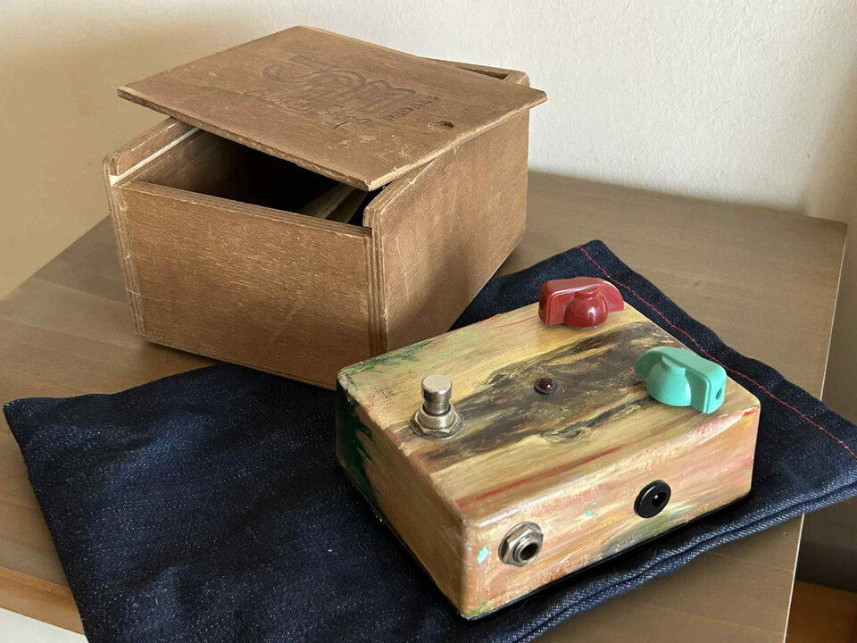 Retrovibe by Jam Pedals