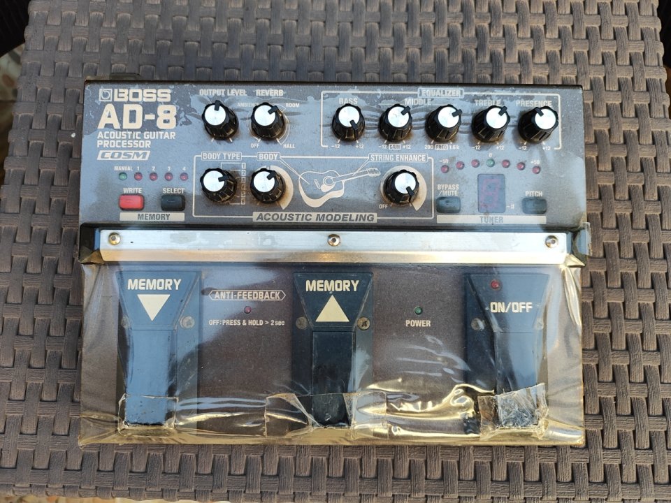 Boss AD-8 Procesador Acústico de segunda mano · Foto 1 de 4 · Málaga · 180 €