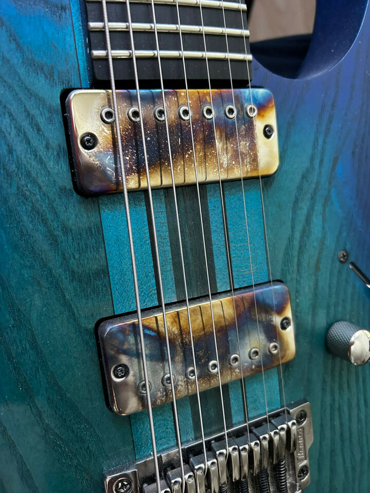 REBAJA!! Ibanez RGIT27FE-SBF - 7 cuerdas con bare knuckle ragnarok